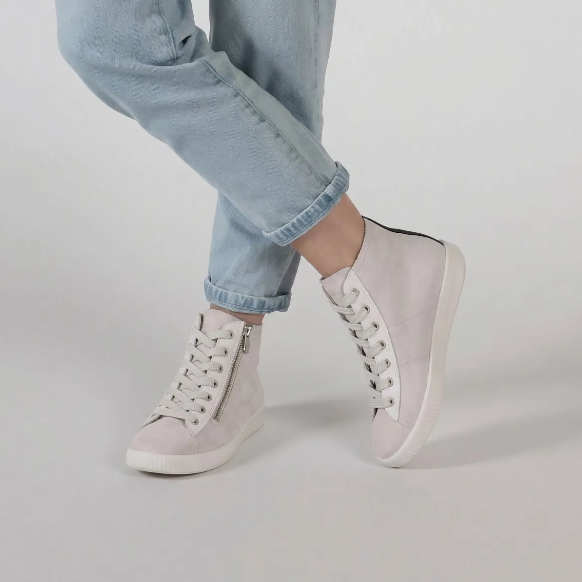 SILENCE - Pony Offwhite